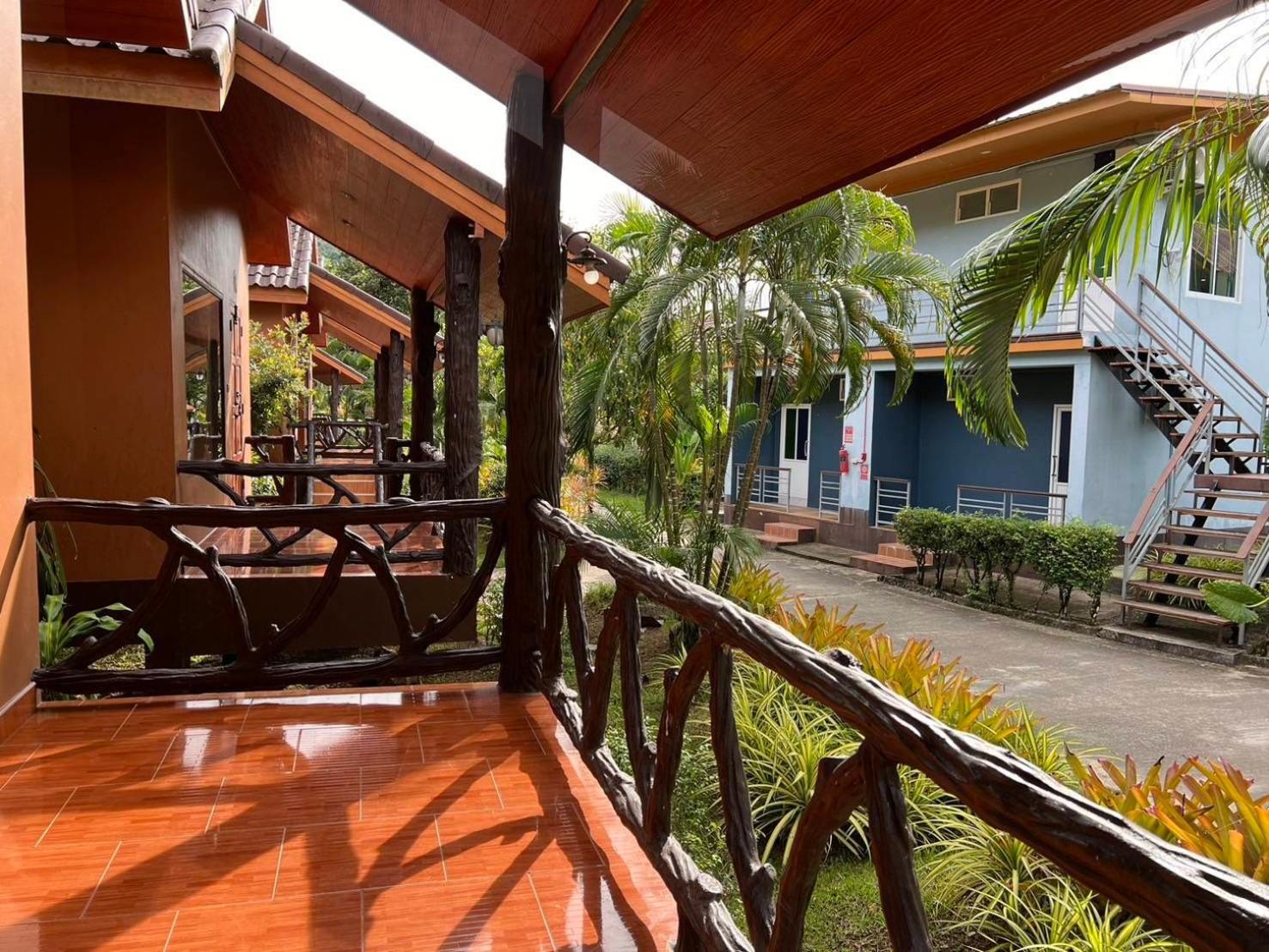 Khaosok Rainforest Resort Khao Sok National Park Exterior photo