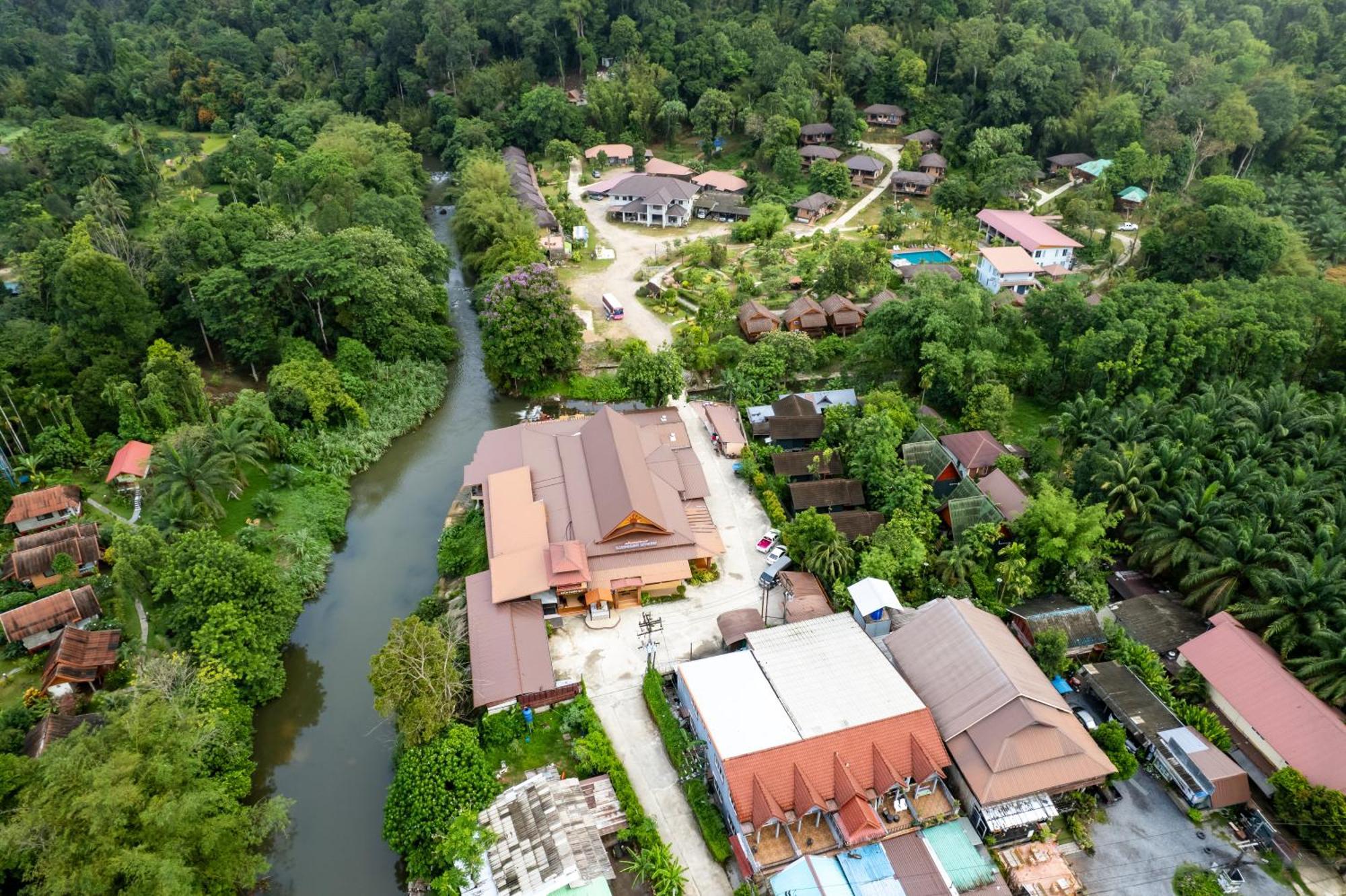 Khaosok Rainforest Resort Khao Sok National Park Exterior photo
